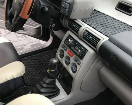 Черный Ленд Ровер Фрилендер, объемом двигателя 2 л и пробегом 277 тыс. км за 3200 $, фото 22 на Automoto.ua