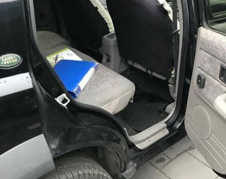 Черный Ленд Ровер Фрилендер, объемом двигателя 2 л и пробегом 277 тыс. км за 3200 $, фото 25 на Automoto.ua