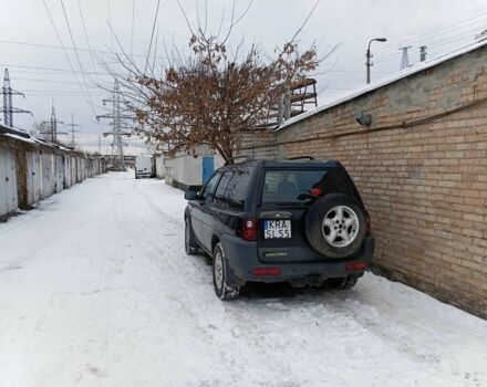 Черный Ленд Ровер Фрилендер, объемом двигателя 1.8 л и пробегом 180 тыс. км за 2250 $, фото 5 на Automoto.ua
