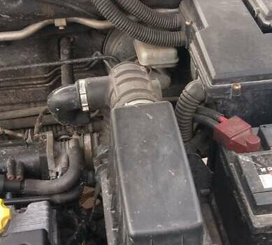 Черный Ленд Ровер Фрилендер, объемом двигателя 1.8 л и пробегом 337 тыс. км за 5100 $, фото 1 на Automoto.ua