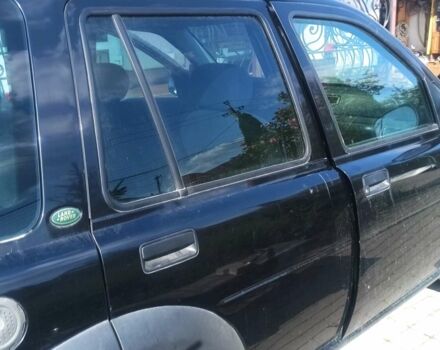 Чорний Ленд Ровер Freelander, об'ємом двигуна 1.8 л та пробігом 164 тис. км за 5000 $, фото 5 на Automoto.ua