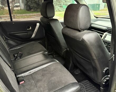 Черный Ленд Ровер Фрилендер, объемом двигателя 2 л и пробегом 280 тыс. км за 2600 $, фото 9 на Automoto.ua
