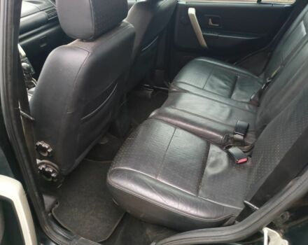 Черный Ленд Ровер Фрилендер, объемом двигателя 2 л и пробегом 300 тыс. км за 3700 $, фото 2 на Automoto.ua