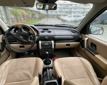 Черный Ленд Ровер Фрилендер, объемом двигателя 2 л и пробегом 290 тыс. км за 3262 $, фото 3 на Automoto.ua