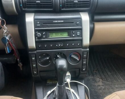 Черный Ленд Ровер Фрилендер, объемом двигателя 2 л и пробегом 177 тыс. км за 4119 $, фото 5 на Automoto.ua