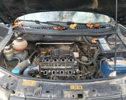 Черный Ленд Ровер Фрилендер, объемом двигателя 2 л и пробегом 178 тыс. км за 2365 $, фото 10 на Automoto.ua