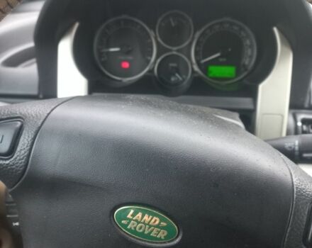 Черный Ленд Ровер Фрилендер, объемом двигателя 2 л и пробегом 177 тыс. км за 4600 $, фото 6 на Automoto.ua