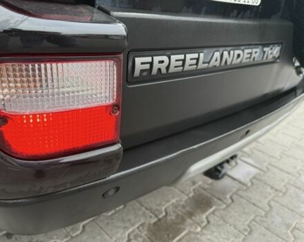 Чорний Ленд Ровер Freelander, об'ємом двигуна 2 л та пробігом 173 тис. км за 4290 $, фото 6 на Automoto.ua