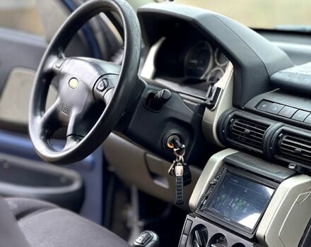 Чорний Ленд Ровер Freelander, об'ємом двигуна 2 л та пробігом 230 тис. км за 2650 $, фото 7 на Automoto.ua