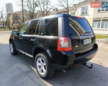 Черный Ленд Ровер Фрилендер, объемом двигателя 2.2 л и пробегом 290 тыс. км за 6963 $, фото 2 на Automoto.ua