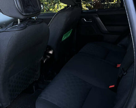 Черный Ленд Ровер Фрилендер, объемом двигателя 3.2 л и пробегом 218 тыс. км за 8500 $, фото 5 на Automoto.ua