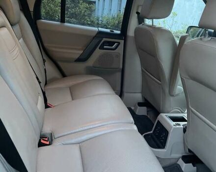 Черный Ленд Ровер Фрилендер, объемом двигателя 2.2 л и пробегом 871 тыс. км за 5000 $, фото 16 на Automoto.ua