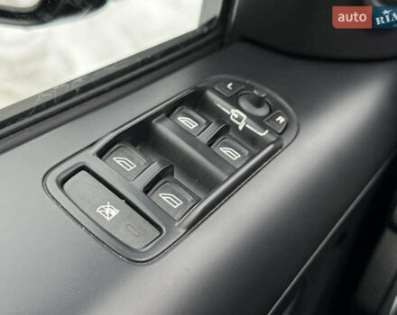 Черный Ленд Ровер Фрилендер, объемом двигателя 2.2 л и пробегом 228 тыс. км за 12350 $, фото 77 на Automoto.ua