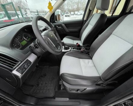 Чорний Ленд Ровер Freelander, об'ємом двигуна 2.2 л та пробігом 247 тис. км за 12999 $, фото 10 на Automoto.ua