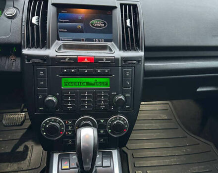 Черный Ленд Ровер Фрилендер, объемом двигателя 2.2 л и пробегом 252 тыс. км за 12000 $, фото 10 на Automoto.ua