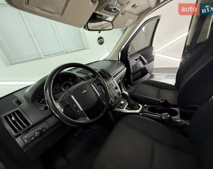 Чорний Ленд Ровер Freelander, об'ємом двигуна 2.18 л та пробігом 253 тис. км за 12999 $, фото 22 на Automoto.ua