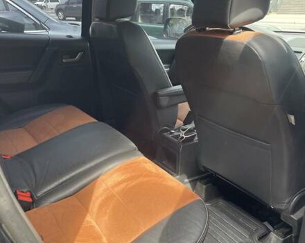 Чорний Ленд Ровер Freelander, об'ємом двигуна 2.18 л та пробігом 300 тис. км за 12019 $, фото 7 на Automoto.ua
