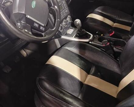 Чорний Ленд Ровер Freelander, об'ємом двигуна 2.18 л та пробігом 220 тис. км за 12000 $, фото 3 на Automoto.ua