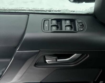 Черный Ленд Ровер Фрилендер, объемом двигателя 2 л и пробегом 149 тыс. км за 13999 $, фото 21 на Automoto.ua