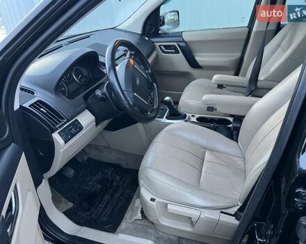 Черный Ленд Ровер Фрилендер, объемом двигателя 2.18 л и пробегом 230 тыс. км за 13000 $, фото 7 на Automoto.ua