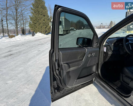 Чорний Ленд Ровер Freelander, об'ємом двигуна 2.2 л та пробігом 152 тис. км за 11950 $, фото 11 на Automoto.ua