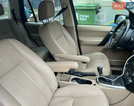 Черный Ленд Ровер Фрилендер, объемом двигателя 2.18 л и пробегом 232 тыс. км за 13500 $, фото 7 на Automoto.ua