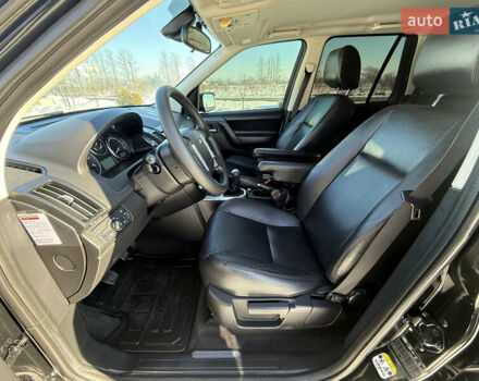 Чорний Ленд Ровер Freelander, об'ємом двигуна 2.2 л та пробігом 152 тис. км за 11950 $, фото 12 на Automoto.ua