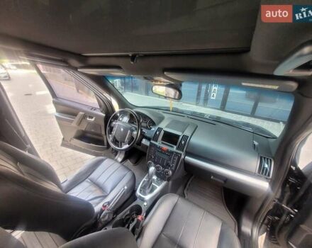 Черный Ленд Ровер Фрилендер, объемом двигателя 2.18 л и пробегом 259 тыс. км за 11999 $, фото 9 на Automoto.ua