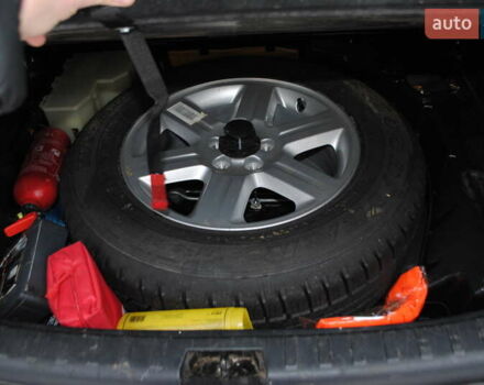 Чорний Ленд Ровер Freelander, об'ємом двигуна 2.18 л та пробігом 197 тис. км за 11450 $, фото 8 на Automoto.ua