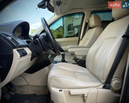 Черный Ленд Ровер Фрилендер, объемом двигателя 2.18 л и пробегом 240 тыс. км за 10500 $, фото 15 на Automoto.ua