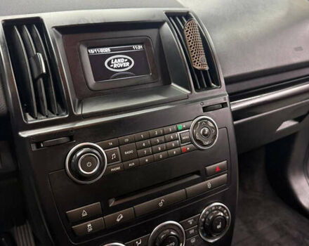 Чорний Ленд Ровер Freelander, об'ємом двигуна 2.18 л та пробігом 161 тис. км за 13950 $, фото 6 на Automoto.ua