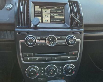 Черный Ленд Ровер Фрилендер, объемом двигателя 2.18 л и пробегом 254 тыс. км за 16500 $, фото 12 на Automoto.ua