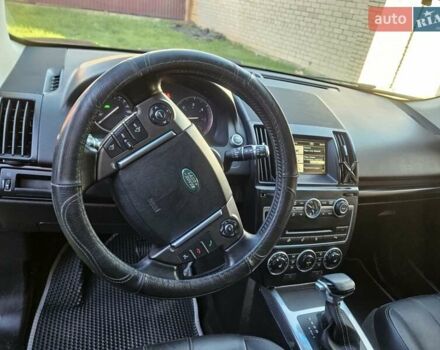 Черный Ленд Ровер Фрилендер, объемом двигателя 2.18 л и пробегом 254 тыс. км за 16500 $, фото 17 на Automoto.ua