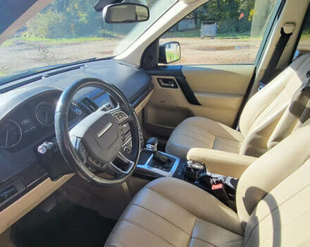 Черный Ленд Ровер Фрилендер, объемом двигателя 2 л и пробегом 145 тыс. км за 13200 $, фото 12 на Automoto.ua