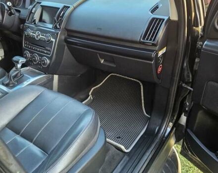 Черный Ленд Ровер Фрилендер, объемом двигателя 2.18 л и пробегом 254 тыс. км за 16500 $, фото 7 на Automoto.ua