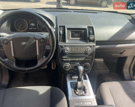 Черный Ленд Ровер Фрилендер, объемом двигателя 2.2 л и пробегом 230 тыс. км за 13900 $, фото 7 на Automoto.ua