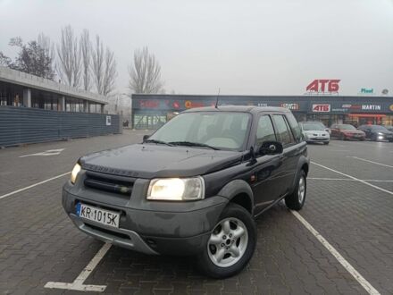 Черный Ленд Ровер Фрилендер, объемом двигателя 2 л и пробегом 300 тыс. км за 3100 $, фото 1 на Automoto.ua