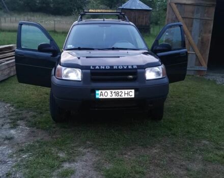 Червоний Ленд Ровер Freelander, об'ємом двигуна 1.8 л та пробігом 300 тис. км за 5500 $, фото 5 на Automoto.ua