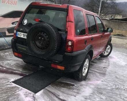 Красный Ленд Ровер Фрилендер, объемом двигателя 1.8 л и пробегом 230 тыс. км за 3100 $, фото 2 на Automoto.ua