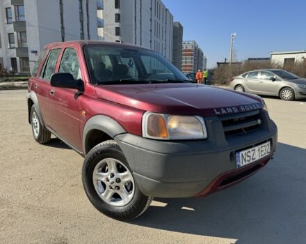 Червоний Ленд Ровер Freelander, об'ємом двигуна 2 л та пробігом 235 тис. км за 2999 $, фото 4 на Automoto.ua