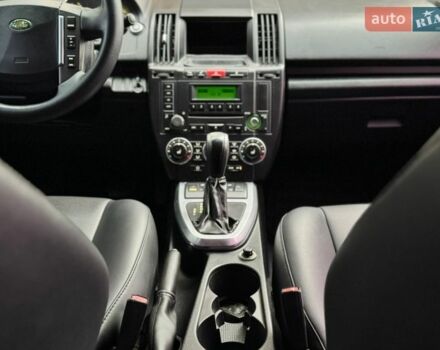 Червоний Ленд Ровер Freelander, об'ємом двигуна 3.19 л та пробігом 292 тис. км за 7500 $, фото 45 на Automoto.ua