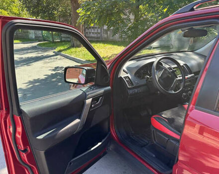 Червоний Ленд Ровер Freelander, об'ємом двигуна 2.2 л та пробігом 174 тис. км за 10800 $, фото 13 на Automoto.ua