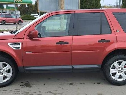 Красный Ленд Ровер Фрилендер, объемом двигателя 2.2 л и пробегом 269 тыс. км за 11700 $, фото 5 на Automoto.ua