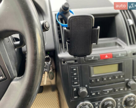 Червоний Ленд Ровер Freelander, об'ємом двигуна 2.2 л та пробігом 170 тис. км за 13300 $, фото 7 на Automoto.ua