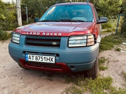 Червоний Ленд Ровер Freelander, об'ємом двигуна 2 л та пробігом 300 тис. км за 3500 $, фото 1 на Automoto.ua