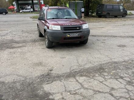 Червоний Ленд Ровер Freelander, об'ємом двигуна 2 л та пробігом 300 тис. км за 2487 $, фото 1 на Automoto.ua