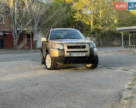 Желтый Ленд Ровер Фрилендер, объемом двигателя 1.95 л и пробегом 364 тыс. км за 7000 $, фото 1 на Automoto.ua