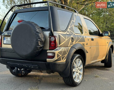 Желтый Ленд Ровер Фрилендер, объемом двигателя 1.95 л и пробегом 364 тыс. км за 7000 $, фото 8 на Automoto.ua