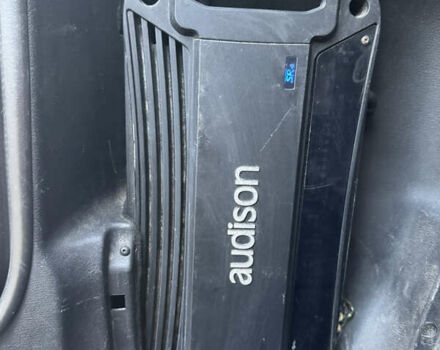 Желтый Ленд Ровер Фрилендер, объемом двигателя 1.95 л и пробегом 364 тыс. км за 7000 $, фото 18 на Automoto.ua