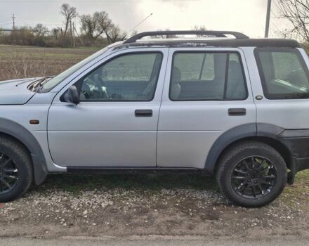 Сірий Ленд Ровер Freelander, об'ємом двигуна 1.8 л та пробігом 250 тис. км за 1917 $, фото 13 на Automoto.ua